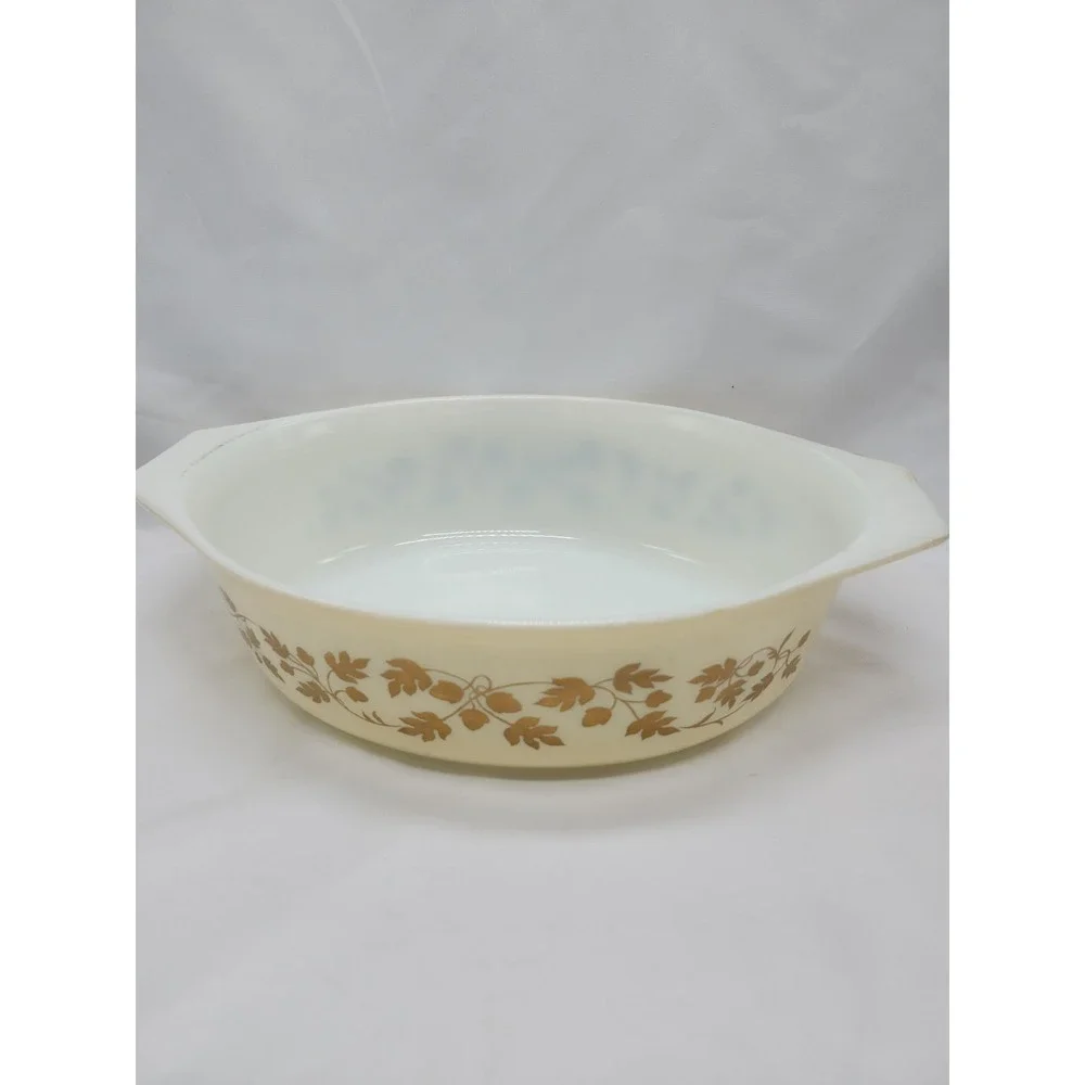 Vintage Pyrex 045 2-1/2 Qt Golden Acorn Oval Casserole Dish Made In USA